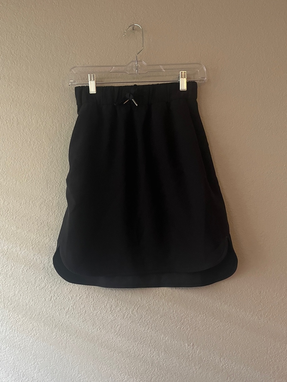 Lululemon Athletica On the Fly Skirt Women's Skirt Size 4